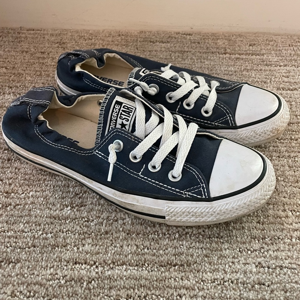Used good condition converse all star. Navy blue size 7.5 women